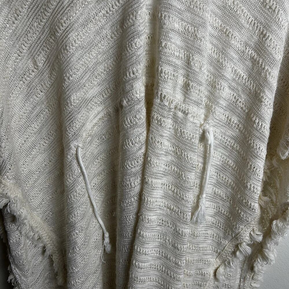 L Space Washed Ashore Knit Fringed Swimsuit Cover Up Poncho One Size - Picture 9 of 10